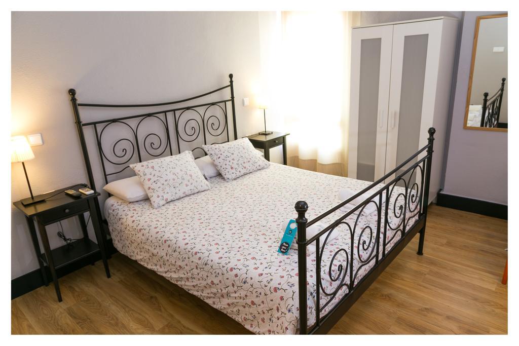 Basic Double Room,759990368:JPEG